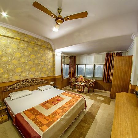Hotel Solitaire Agra  Exterior photo